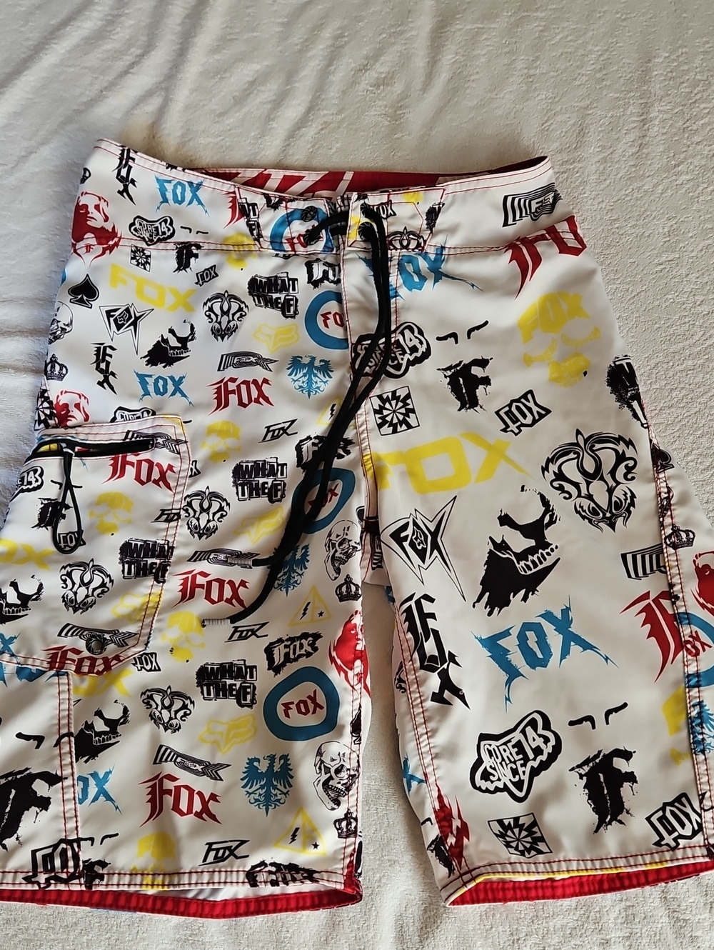 Vintage FOX RACING (Fox Riders Co.) men's board shorts w/ an all-over print - 30